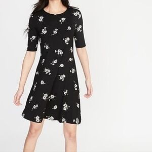 Old Navy Black Short Sleeve Floral Dress Small